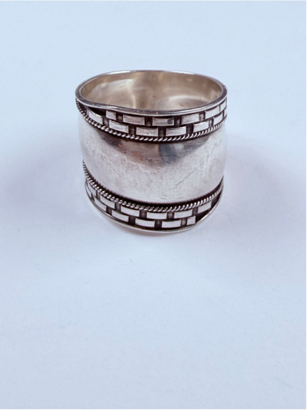 Asymmetrical Checkered Armor 925 Sterling Silver Dome Cigar 16MM Band VTG Ring